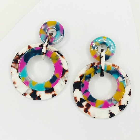 Closet Rehab Jewelry - RESTOCKED Banded Hoop Earrings in Pink and Brown